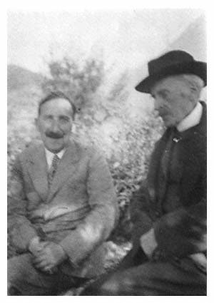 Stefan zweig with Romain Rolland, Villeneuve, Switzerland, 1933.jpg