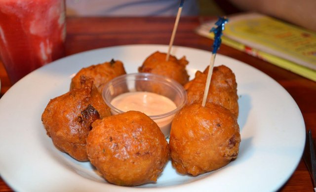 Bahamian Conch Fritters_topfactro.jpg