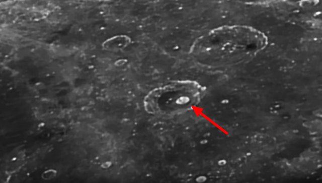 Must See  Huge Structures On The Moon  2 3 2018   YouTube(5).png