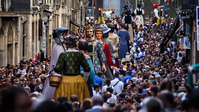 desfile gigante.jpg