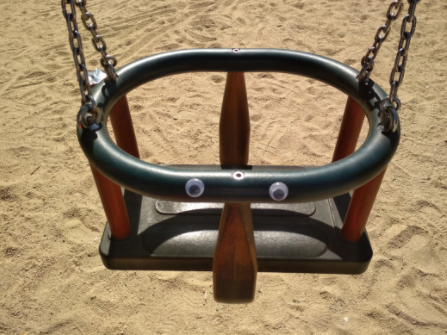 A little swing arrives to googlyeyes