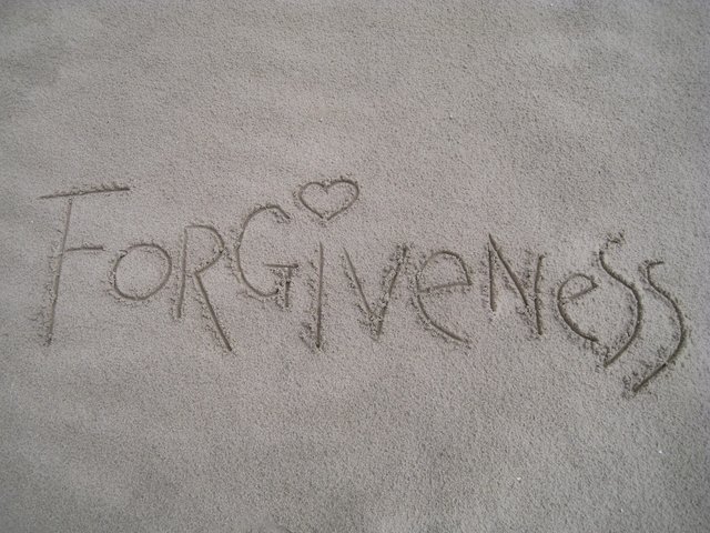 forgiveness-1767432_1280.jpg