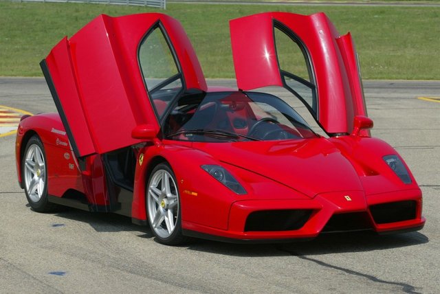 ferrari_enzo_752.jpg