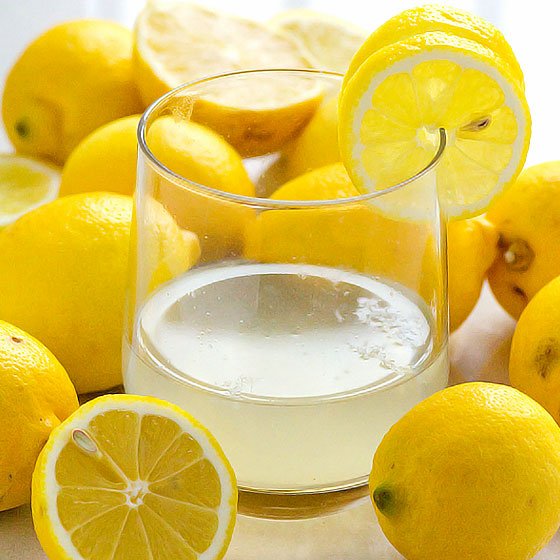 lemon water.jpg