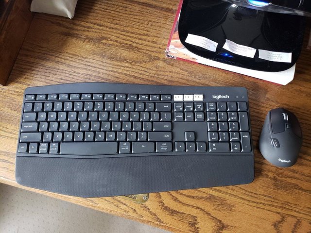 LogitechMK850.jpg