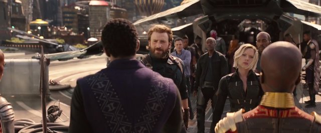 Marvel Studios' Avengers- Infinity War - Official Trailer.00_00_49_01.스틸005.jpg