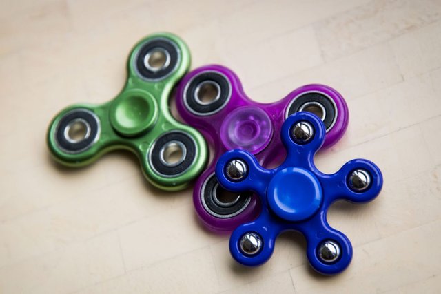 fidget-spinners2.jpg.size-custom-crop.1086x0.jpg