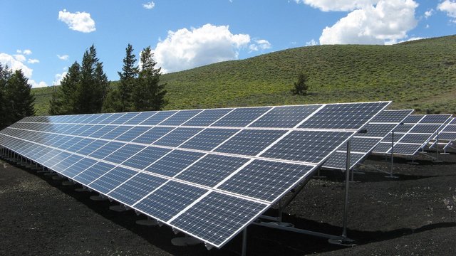 solar-panel-array-power-sun-electricity-159397.jpeg