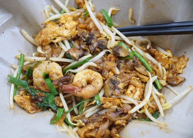 sister char koay teow.jpg