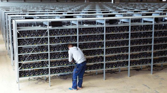 bitcoin-mining-hardware.jpg