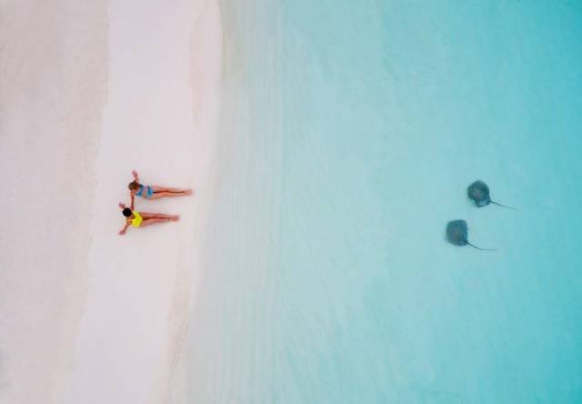 dronestagram_announces_top20_drone_pictures_of_2017_and_they_really_deliver_640_02.jpg