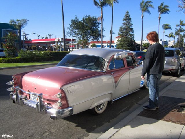 cool car and bxlphabet coronado california fitinfin.jpg