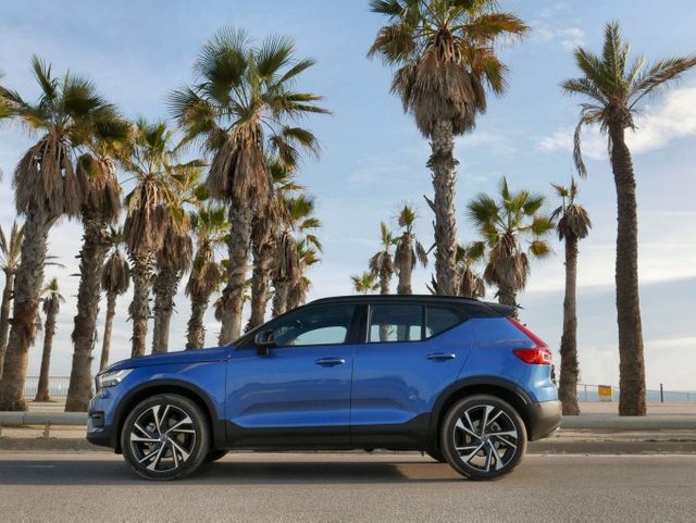 2019-Volvo-XC40-Review-Hunting-32-679x510.jpg