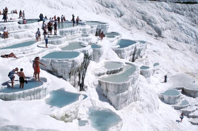 Pamukkale-Travertenleri-04.jpg