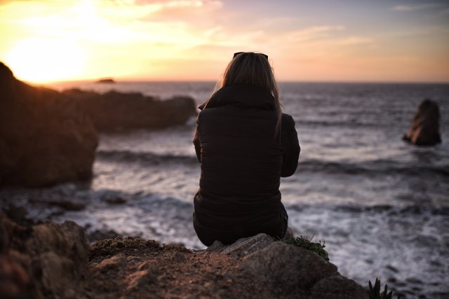 boss-fight-stock-photos-free-high-resolution-images-photography-women-woman-rocks-ocean-sun.jpg