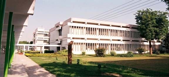 Punjab-Medical-College-Faisalabad-Admission.jpg