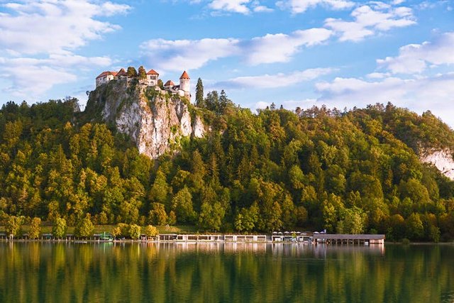 Bled-castle-the-oldest-castle-in-Slovenia-2.jpg