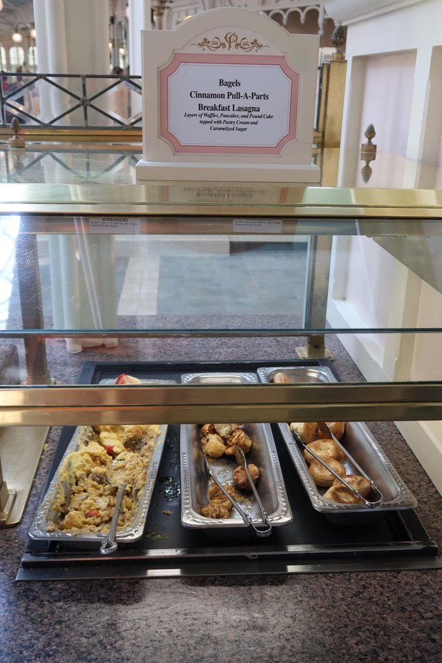 Cinnamon Pull A Parts Crystal Palace breakfast buffet Magic Kingdom theme park at Walt Disney World Resort September 2017.JPG