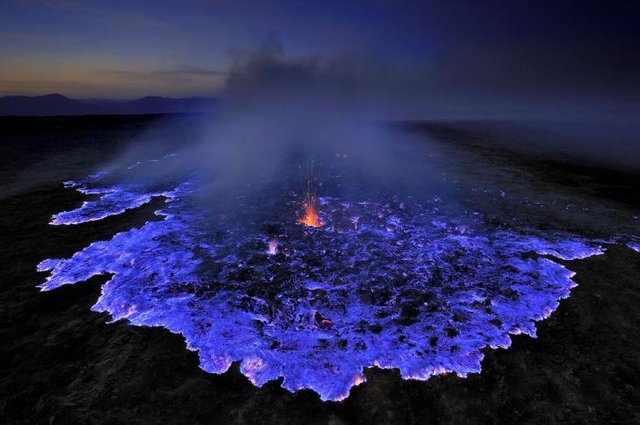 volcan-lava-azul.jpg