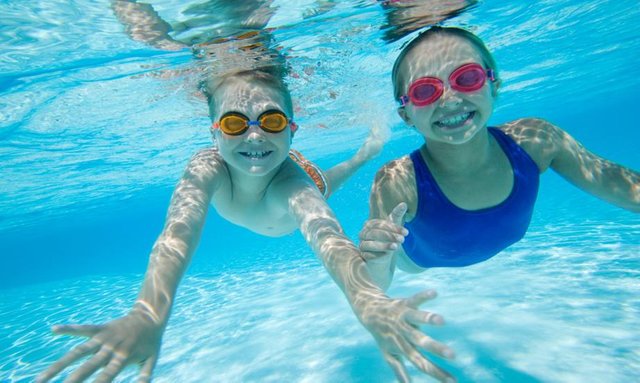 Swim Lessons Children 2_920x550.jpg