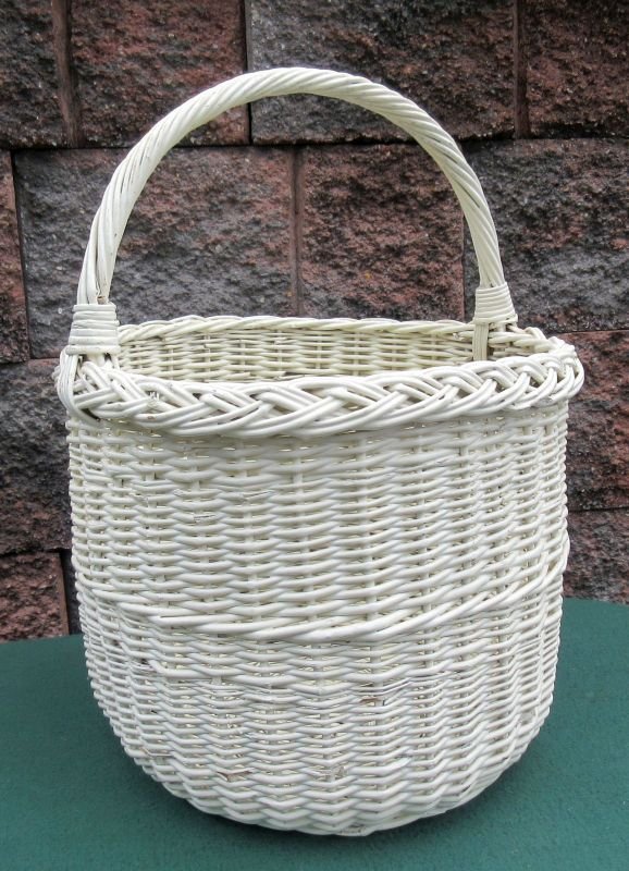 basketwhite2.jpg