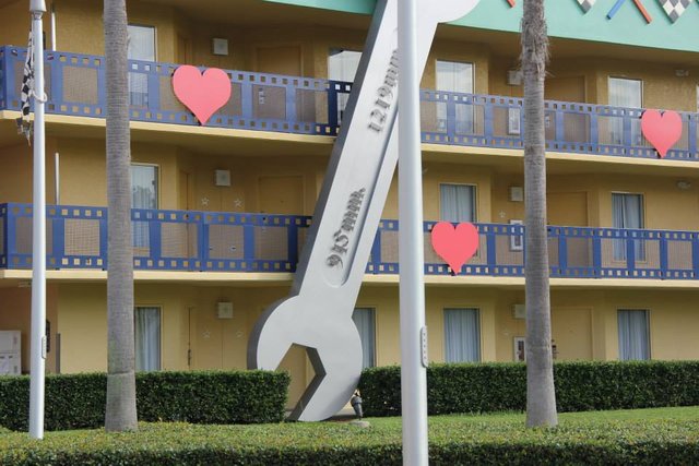 DisneyHotel_n.jpg