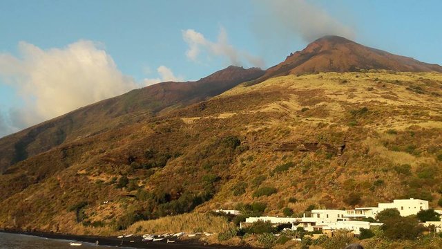 Lipari, Italy.jpg