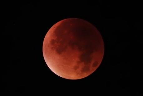 lunar-eclipse-sep-28-2015-michelle-wood-2.jpg