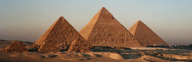 egyptian-pyramids-hero-H.jpeg