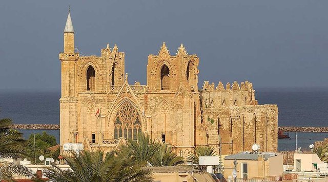 17 Famagusta Mustafa_Pasha_Mosque.jpg