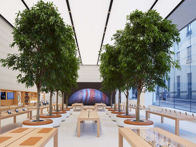 apple-stores-are-getting-their-biggest-makeover-in-15-years.png
