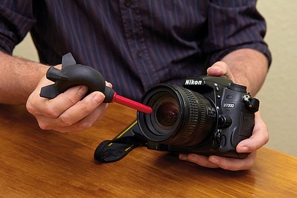 DSLR_tips_how_to_clean_your_camera_DCM128.shoot_gearcraft.step4_.jpg