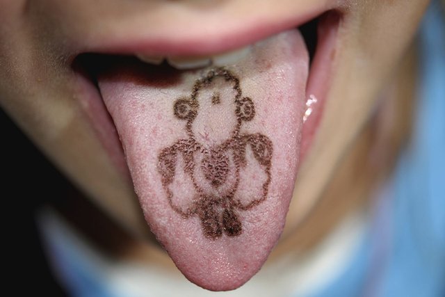 tongue-tattoos-affect-taste-orig.jpg