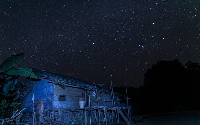 a sky with full of star.jpg