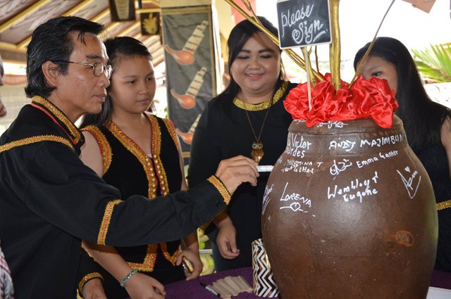 Guests wrote their name on the jar provided, instead of the usual guest book..jpg