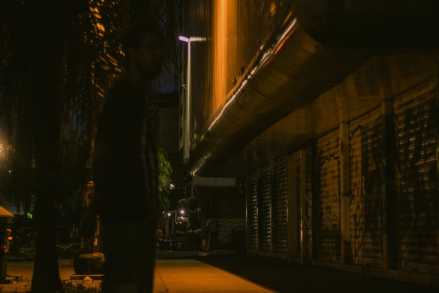 Por las calles de noche-2.jpg