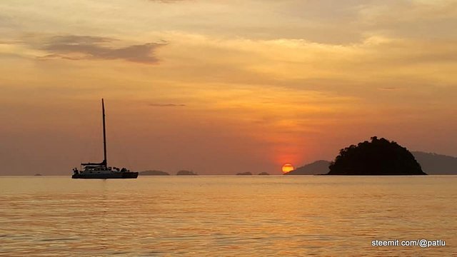 Sunset@KohLipe.jpg