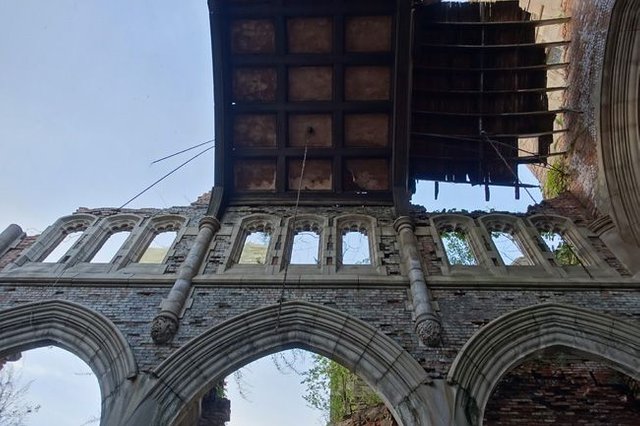 city-methodist-church-abandoned-gothic-ruins-gary-indiana-10.jpg