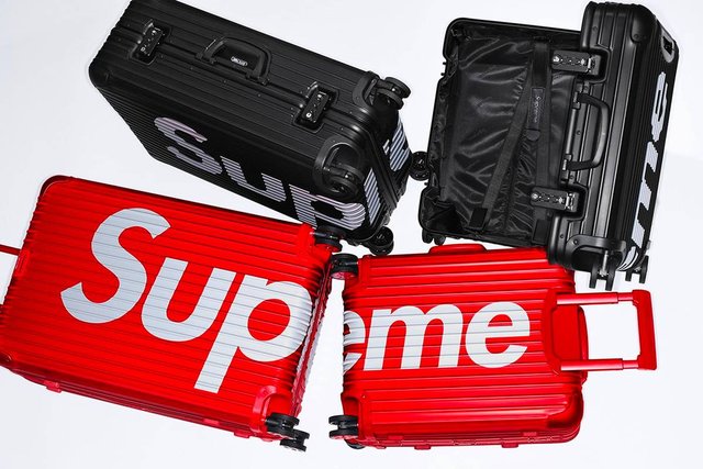 supreme-rimowa-collab-ss18-01.jpg