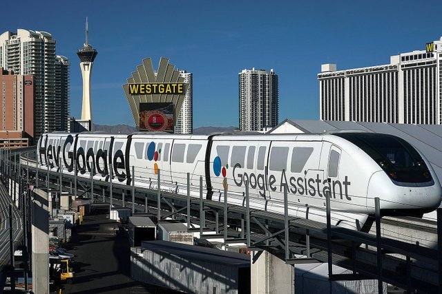 hey-google-assistant-siri-ces-2018.jpg