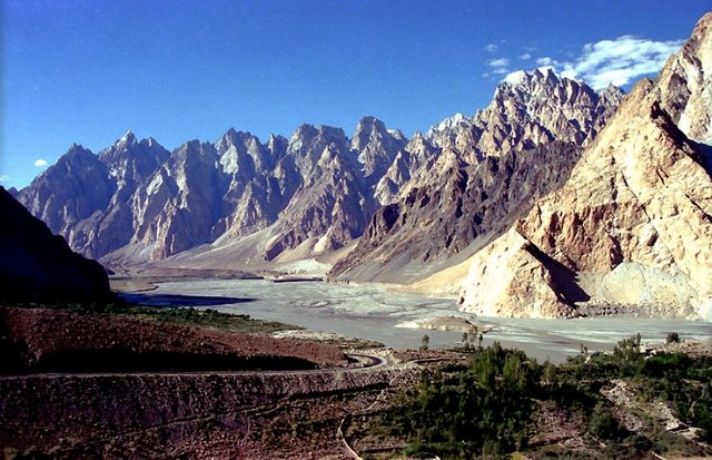 Cathedral_Ridge_Passu_NEFrontier_Pakistan.jpg