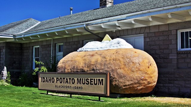 Museums_PotatoMuseum1_2560_crop.jpg