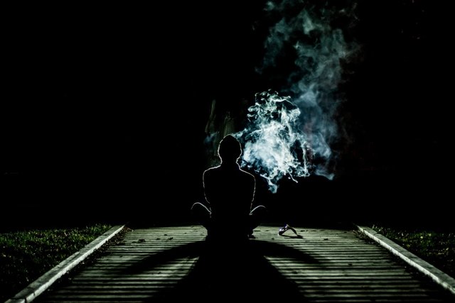 man_meditation_night_outdoors_smoke_smoking-943406.jpg
