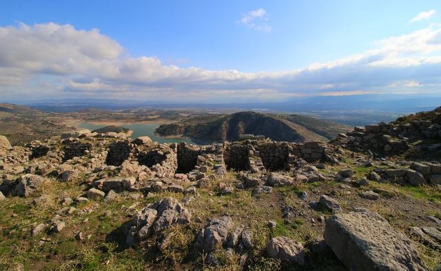 Pergamon Burgberg Ausblick.jpg