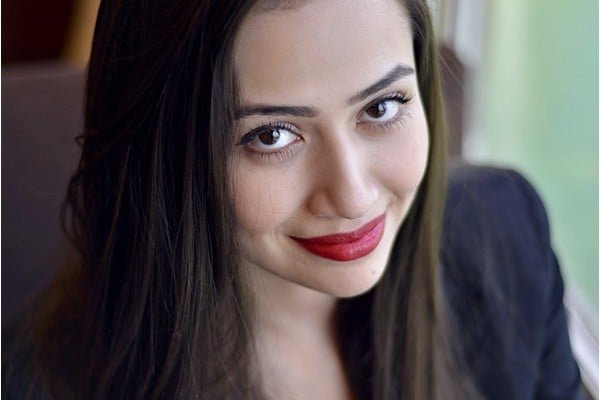 Sana-Javed-Biography-picture.jpg