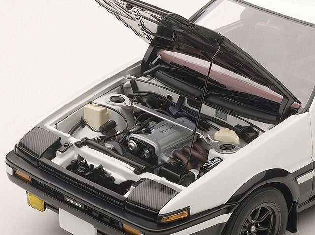 Trueno_AE86-_Initial_D_AUTOart_08_moteur.jpg