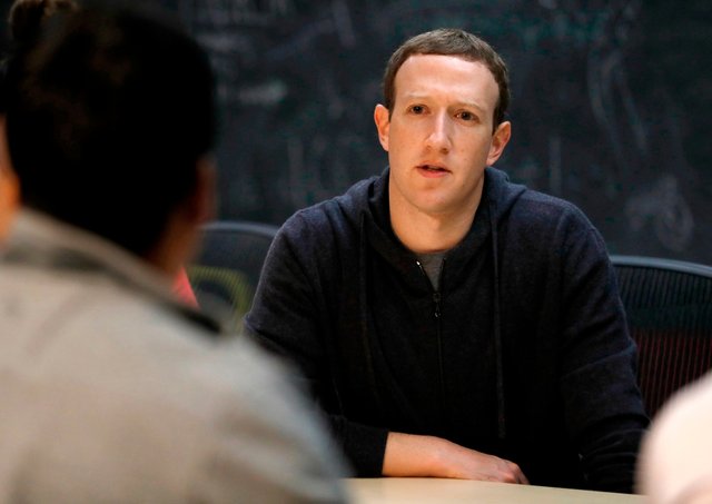 facebook-privacy-scandal-advice-for-zuckerberg.jpg