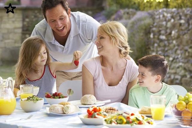 how-to-get-your-family-to-eat-healthier.jpg