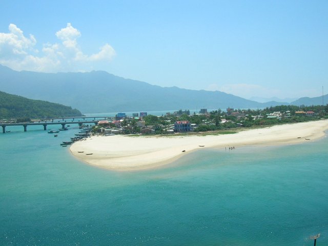 Vietnam Beach.jpg