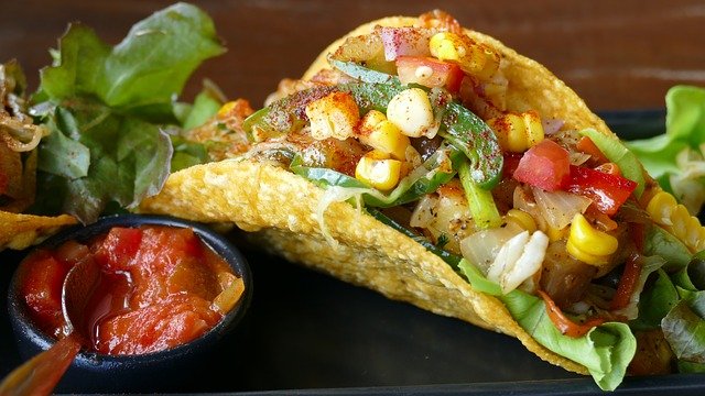 tacos-1613795_640.jpg